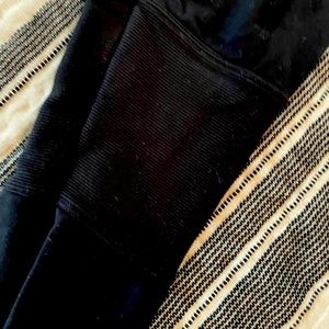 Alo black yoga pants